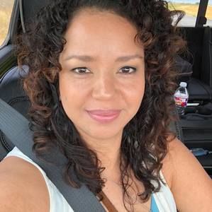 Meet your Posher, Romina